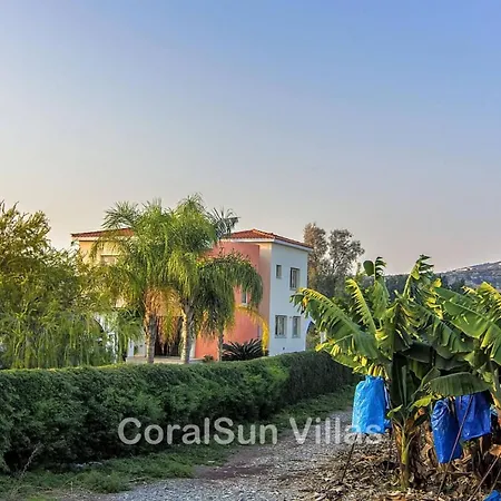 Amazing Pool, Complete Privacy, Amenities And Nearby *