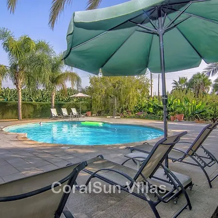 Amazing Pool, Complete Privacy, Amenities And Nearby Villa