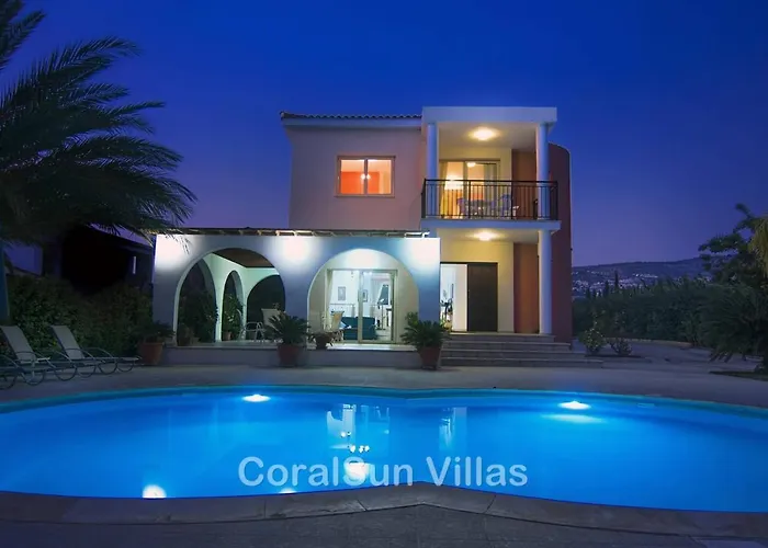 Villa Amazing Pool, Complete Privacy, Amenities And Nearby Pégeia