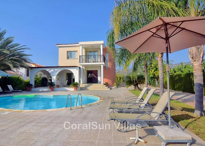 Amazing Pool, Complete Privacy, Amenities And Nearby *