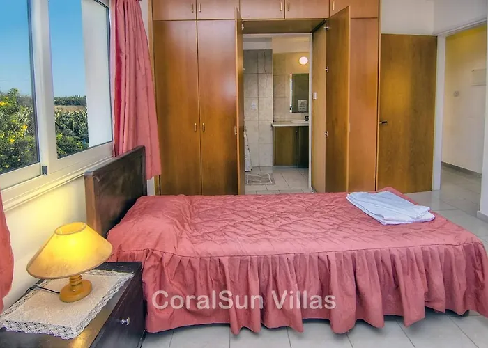 Amazing Pool, Complete Privacy, Amenities And Nearby Pégeia