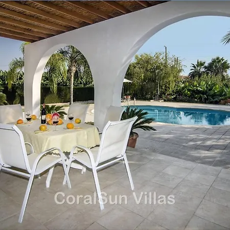 Amazing Pool, Complete Privacy, Amenities And Nearby *