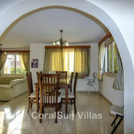 Villa Amazing Pool, Complete Privacy, Amenities And Nearby *