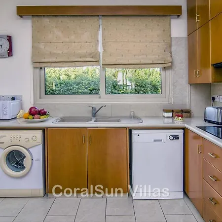 Villa Amazing Pool, Complete Privacy, Amenities And Nearby *
