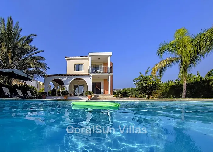 Amazing Pool, Complete Privacy, Amenities And Nearby Villa Pégeia