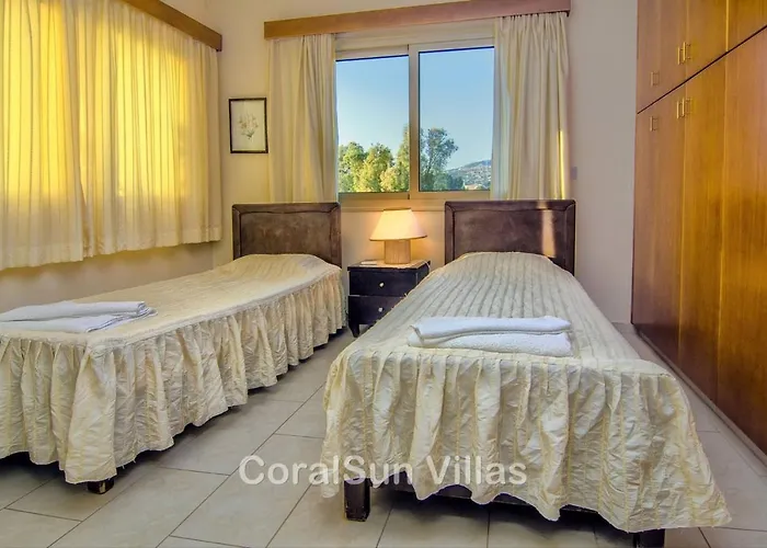 Villa Amazing Pool, Complete Privacy, Amenities And Nearby