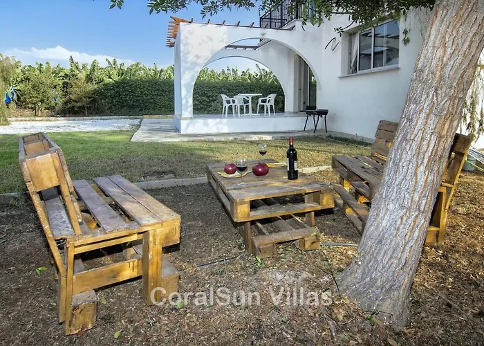 Villa Amazing Pool, Complete Privacy, Amenities And Nearby Pégeia