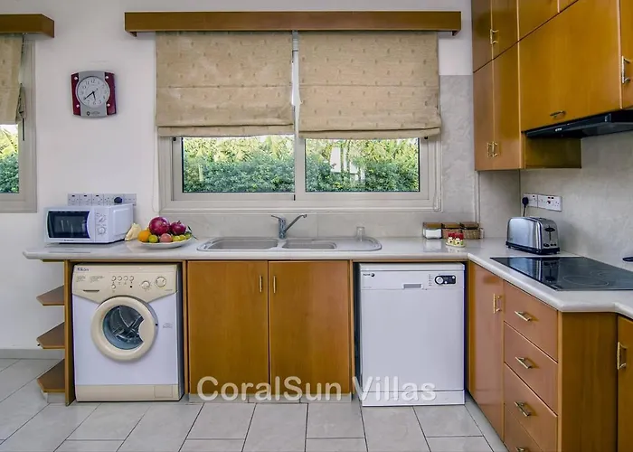 Vila Amazing Pool, Complete Privacy, Amenities And Nearby *