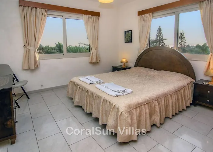 Amazing Pool, Complete Privacy, Amenities And Nearby *