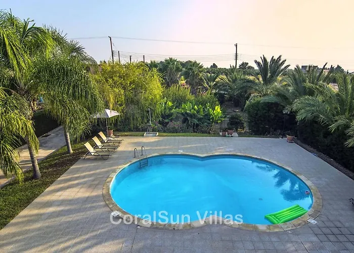 Vila Amazing Pool, Complete Privacy, Amenities And Nearby Pegeia